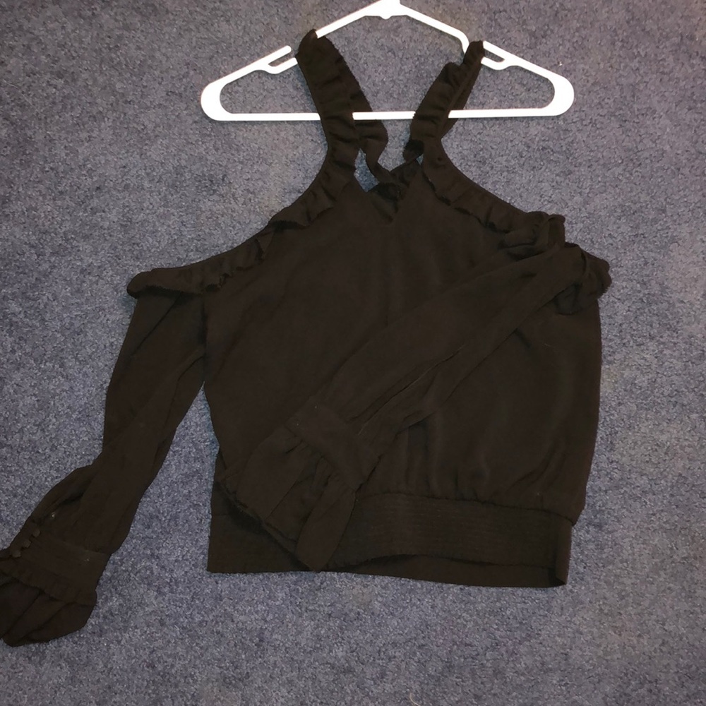 Bebe cold shoulder blouse